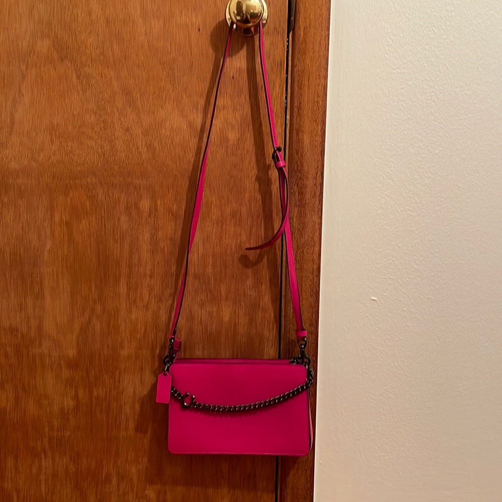 Coach Signature Chain Crossbody